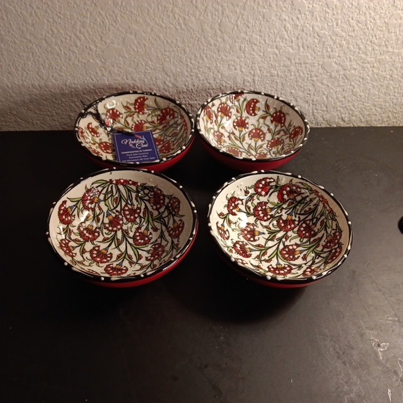 EXQUISITE NWT Nakkas Cini Handpainted 4.5" Set of 4 Bowls Made in Turkey. - Picture 1 of 7